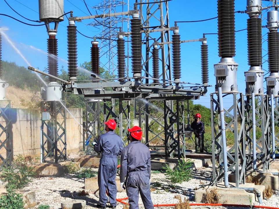 الحكومة ترفع سعر الكهرباء وتطلق «رصاصة الرحمة» على أصحاب الأجور والمنتجين