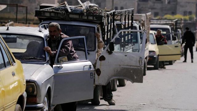 البنزين.. أزمات متتالية وسوق سوداء منفلتة