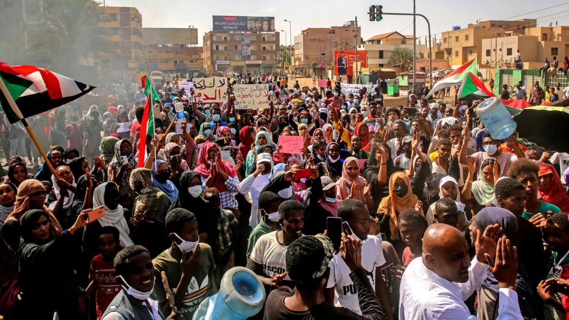 في الصراع على ما تبقى من الكعكة: أين يقف السودانيون؟