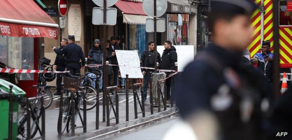 الشرطة الفرنسية كانت تعلم أن منفذ الهجوم الإرهابي العنصري في باريس له سوابق مماثلة