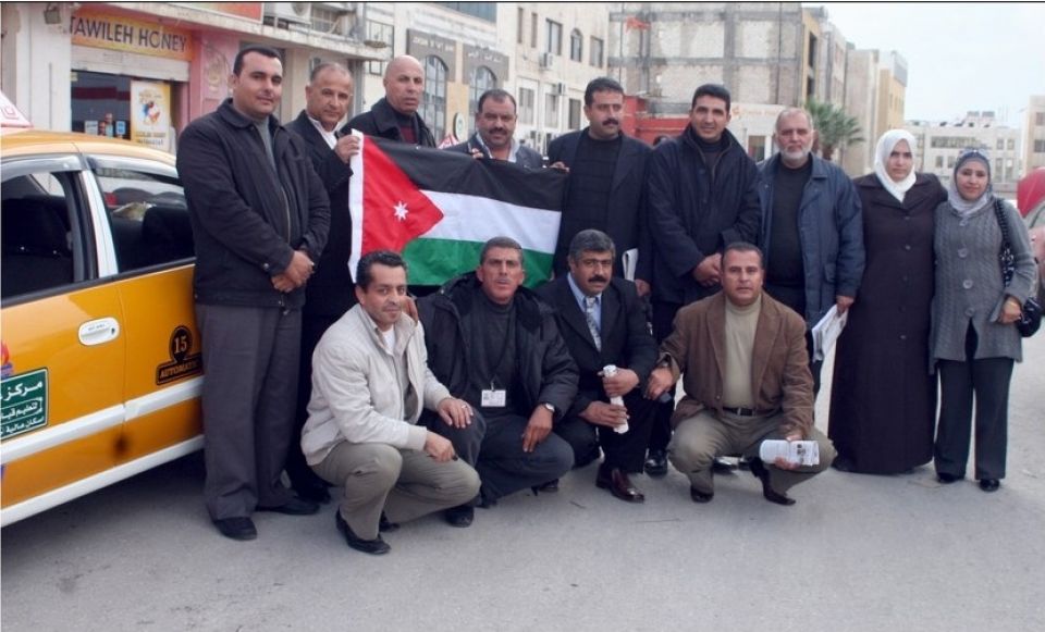 الأجور وساعات العمل الطويلة لعمال مراكز التدريب في الأردن
