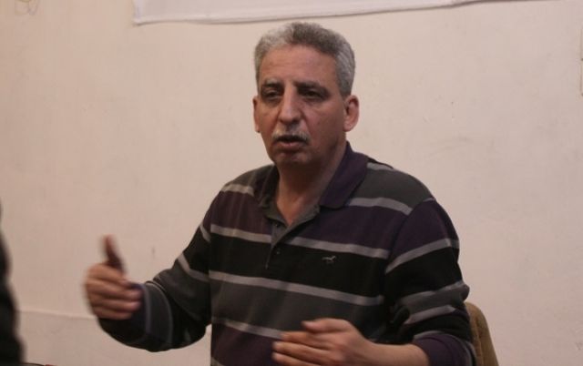 عرفات: الحل السياسي قادم..