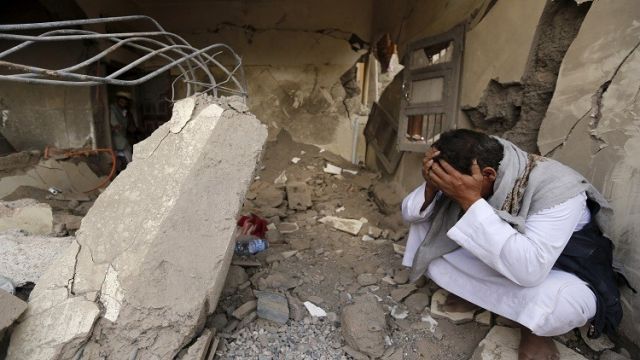 &laquo;التحالف العربي&raquo; يكثف غاراته على اليمن وتوقّعات بردّ من &laquo;أنصار الله&raquo;