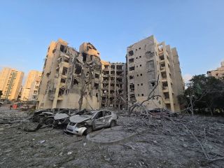 إيران أمطرت &laquo;إسرائيل&raquo; برشقات مدمّرة بعد الموعد الأمريكي لوقف إطلاق النار