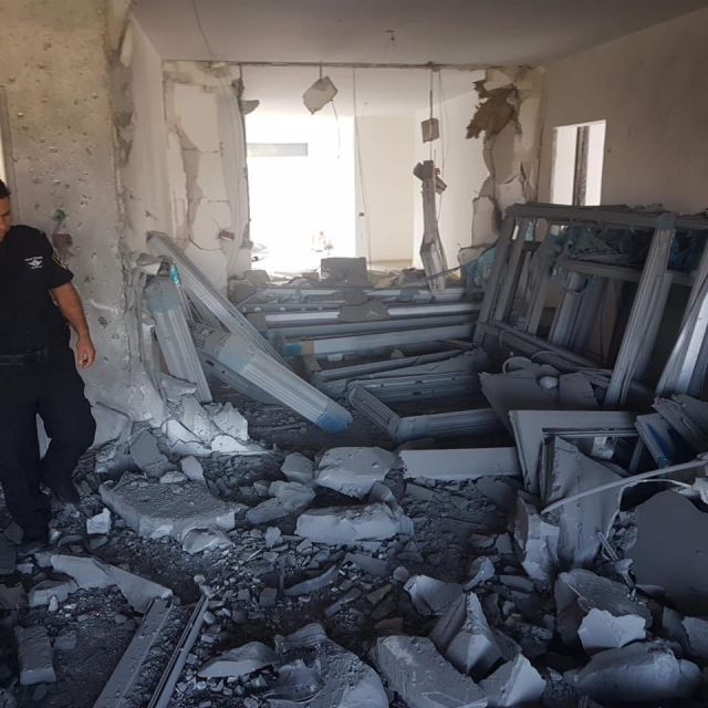 عدوان على غزة... والمقاومة ترد