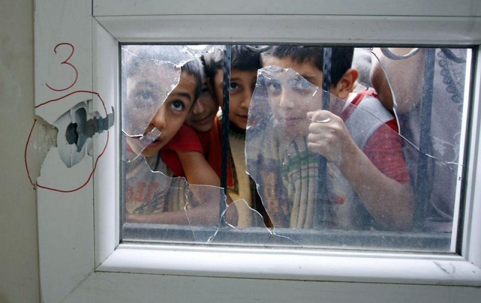 «بعض يسار.. بهِ فصام»!