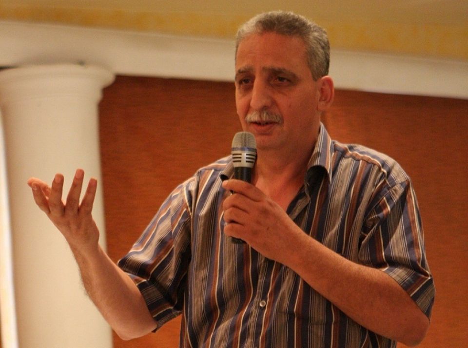 عرفات : المزاج العام عند الوطنيين تجميع القوى والذهاب إلى حل سياسي