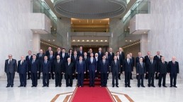 الحكومة السورية برئاسة الحلقي تؤدي اليمين الدستورية أمام الأسد