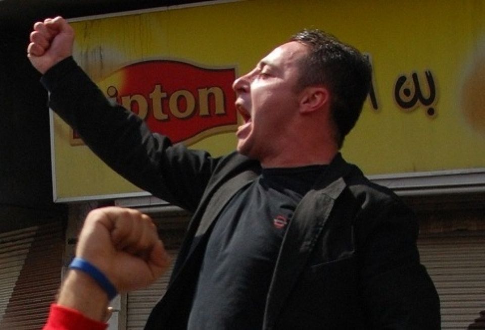 تسريح العمال تعسفياً أصبح &laquo;موضة&raquo;!