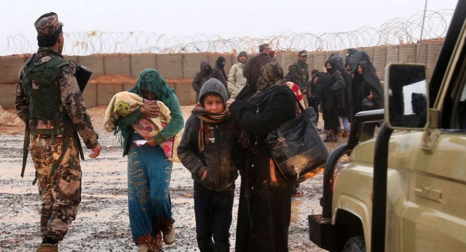 450 لاجئاً غادروا مخيم الركبان خلال يوم أمس