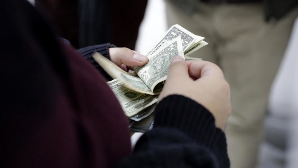 هل يقف لبنان على مشارف الجوع؟