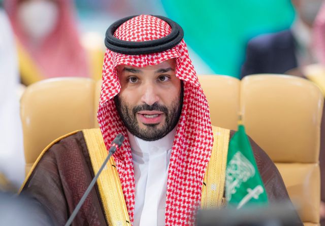 بن سلمان: استهداف المدنيين في القطاع جريمة شنيعة