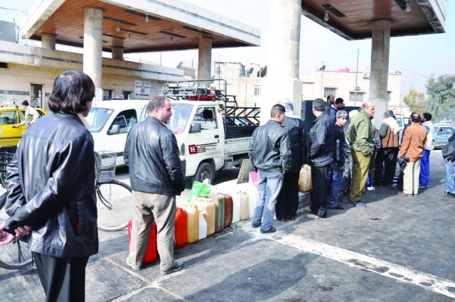 رئيس نقابة عمال النفط بدمشق لقاسيون: الكازيات الخاصة بلا رقيب وهي سبب مشكلة المازوت