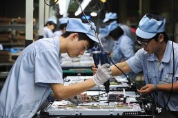 اليابان تدرس عطلة سنوية &laquo;إجبارية&raquo; للموظفين