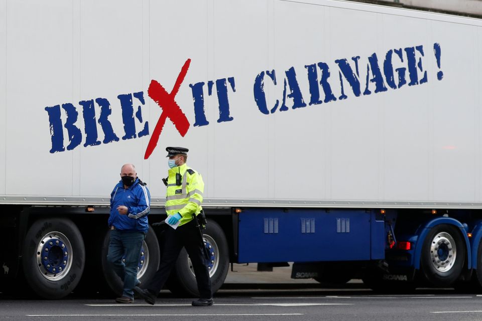 ألمانيا تشكو اضطرابات نقل البضائع من وإلى بريطانيا
