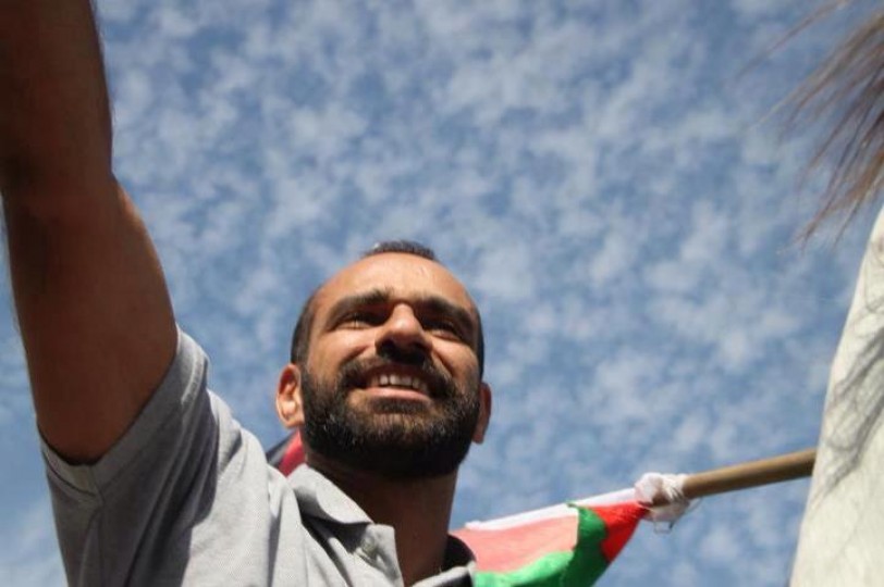 سلطات الاحتلال تفرج عن الأسير الفلسطيني سامر العيساوي