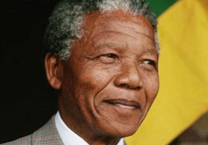 رحيل المناضل نيلسون مانديلا