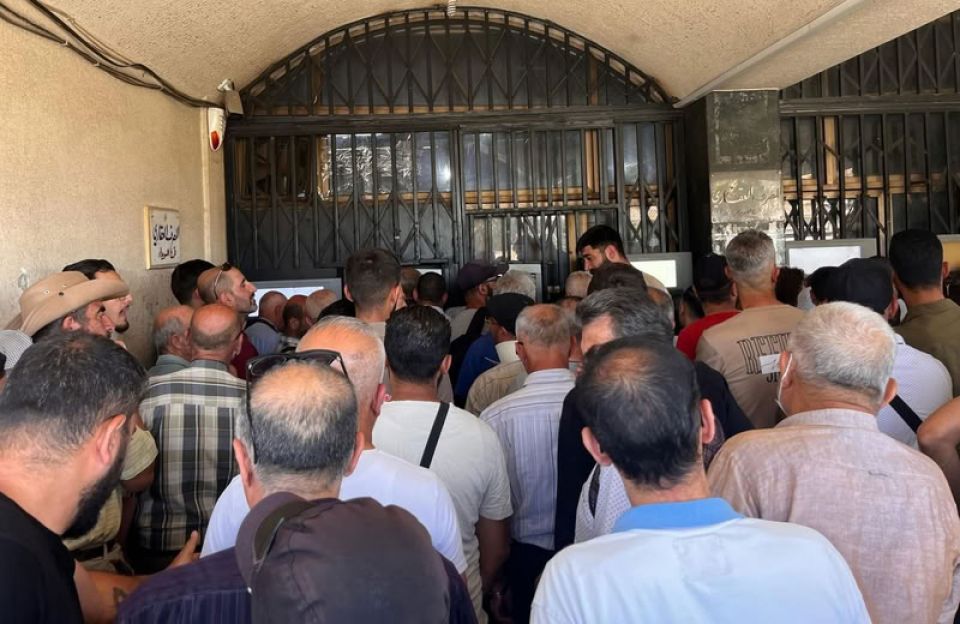 كارثة معيشية وصحية... تأخر رواتب المتقاعدين في السويداء يفاقم المعاناة