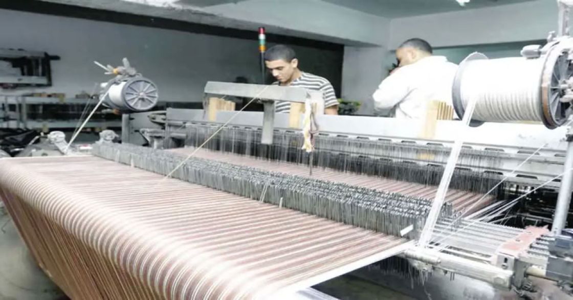 إغلاق معمل الحجار للنسيج... صناعة سورية تنهار بلا توقف!