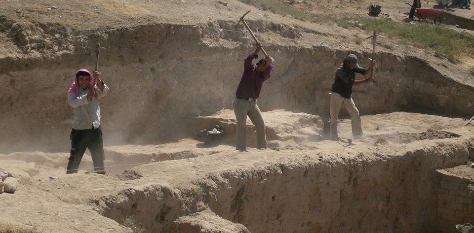 نهب وتخريب الحضارة والتاريخ..؟