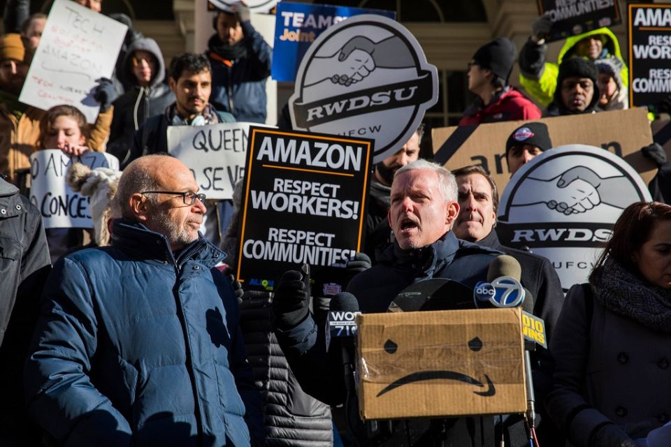 علاقة العمل ومشاكلها