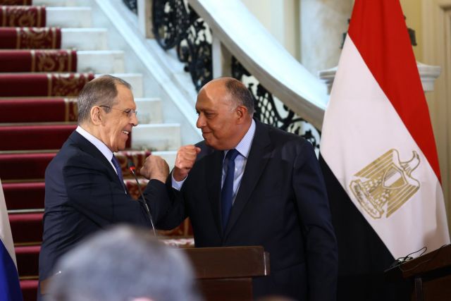 لافروف يكشف فحوى رسالة بلينكن التي نقلها إليه شكري