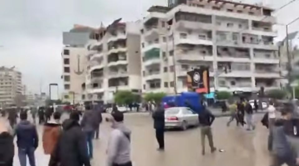 قائد الأمن باللاذقية: الاحتجاجات تحوّلت لمنصات تحريض طائفي والفلول نفذوا اعتداءات