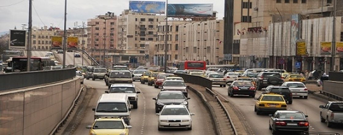 التلاعب بالأسعار يتفاقم في دمشق والمراقبون التموينيون فقط 75 شركات النقل بين المحافظات تأخذ «ضريبة أمان» وتزيد الأجرة مئات الليرات