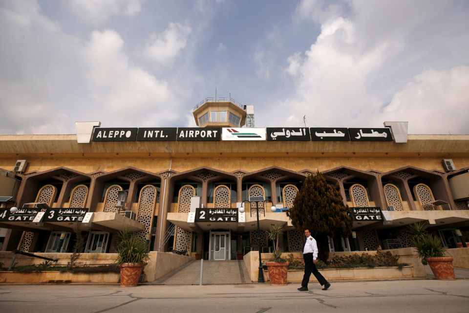 وزارة النقل تعلن استئناف الحركة بمطار حلب بعد أيام من القصف &laquo;الإسـ.ـرائـيـلي&raquo;