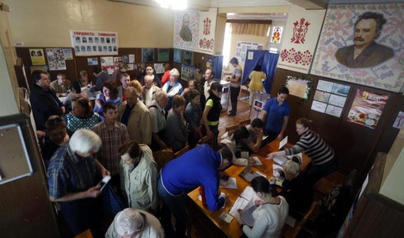 مصدر رسمي: نسبة المشاركة في الاستفتاء بشرق أوكرانيا تتجاوز 70%