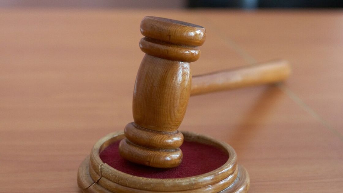محكمة بريطانية تُعلق قرار سداد تعويضات لشركة &quot;ديتيك كرايمنيرغو&quot; لصالح روسيا