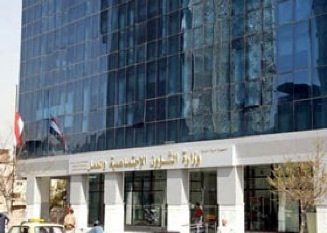 مرسوم التثبيت ما زال الحلم.. يجب عدم تفويت الفرصة على أي عامل يستحق التثبيت