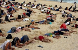 احتجاجات لعدم مناقشة قضية التغير المناخي في قمة العشرين