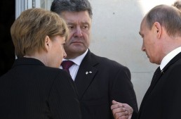 بوروشينكو وبوتين يتفقان على وقف إطلاق نار دائم في شرق أوكرانيا