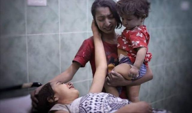 أكثر من 100 شهيد بينهم عشرات الأطفال والاحتلال يواصل غاراته على غزة والمقاومة تردّ