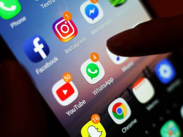 فيسبوك تزعم اتخاذها إجراءات جديدة &laquo;لحماية المراهقين&raquo;