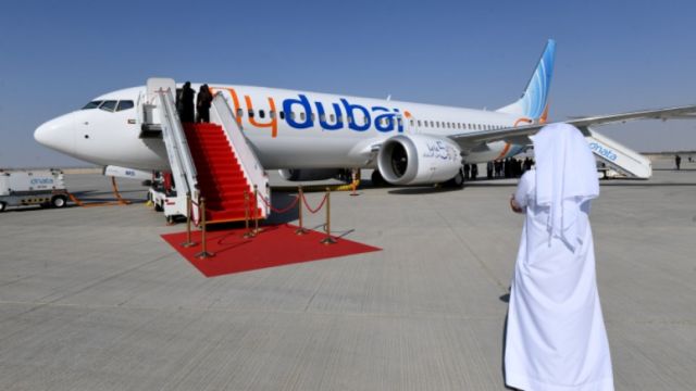 الإمارات توقف "الفيزا" لجميع الشباب السوريين