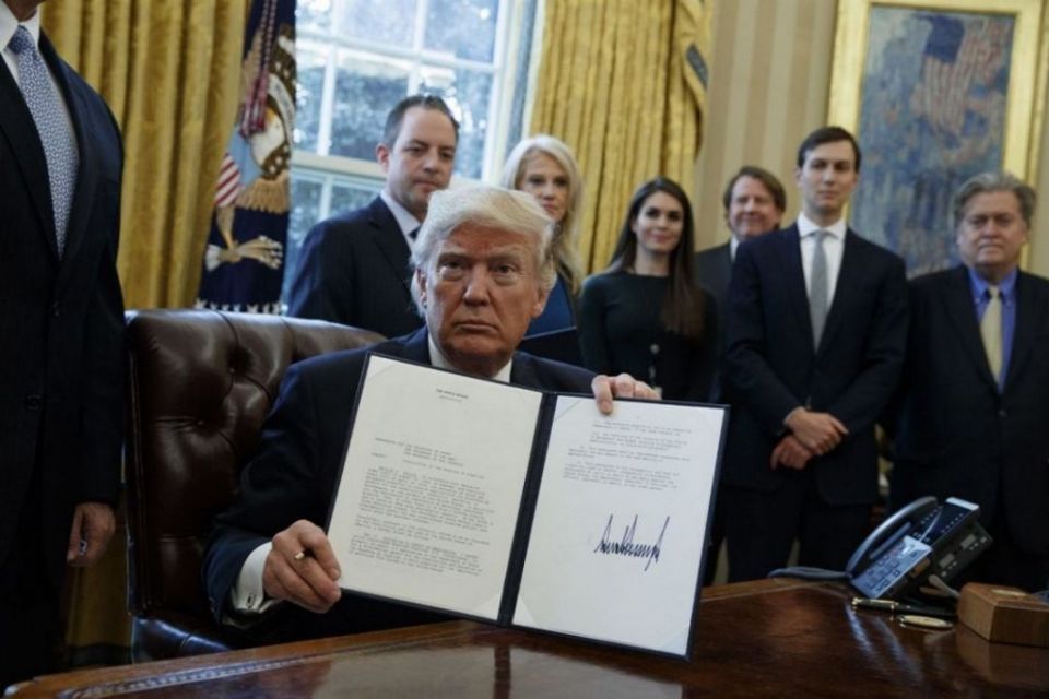 هل وصلكم نبأ الإستراتيجية الأمريكية الجديدة؟