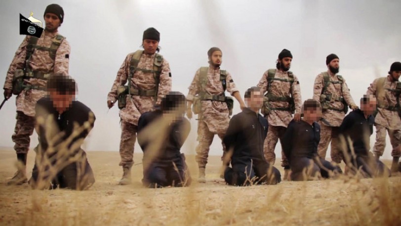 هولاند يقر بوجود فرنسيين في فيديو «داعش» الأخير