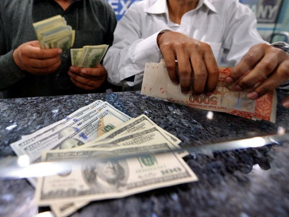 حتّى الغرب يقرّ بانهيار النظام الدولاري الوشيك