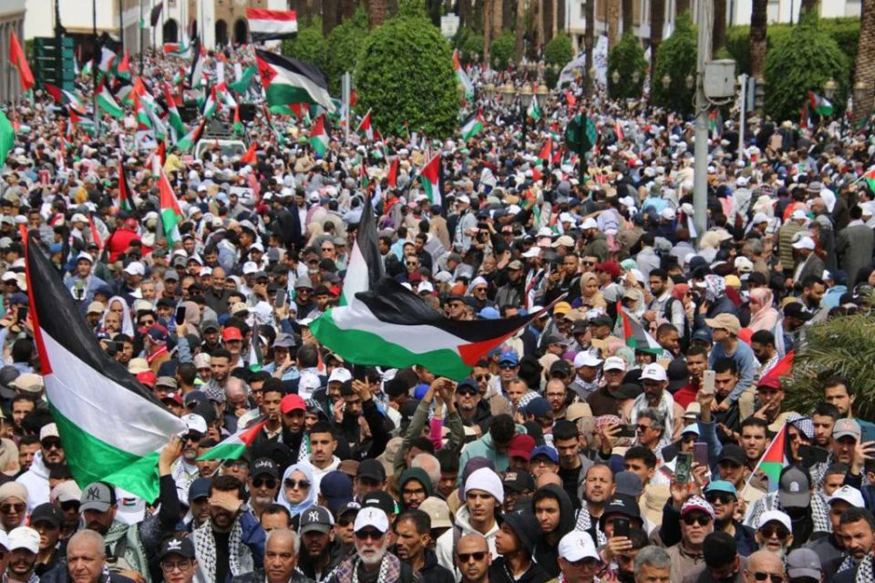 «الشعب يريد إسقاط التطبيع»