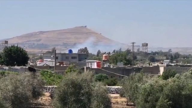الاحتلال الصهيوني يداهم ويجرف منازل المدنيين في ريف القنيطرة