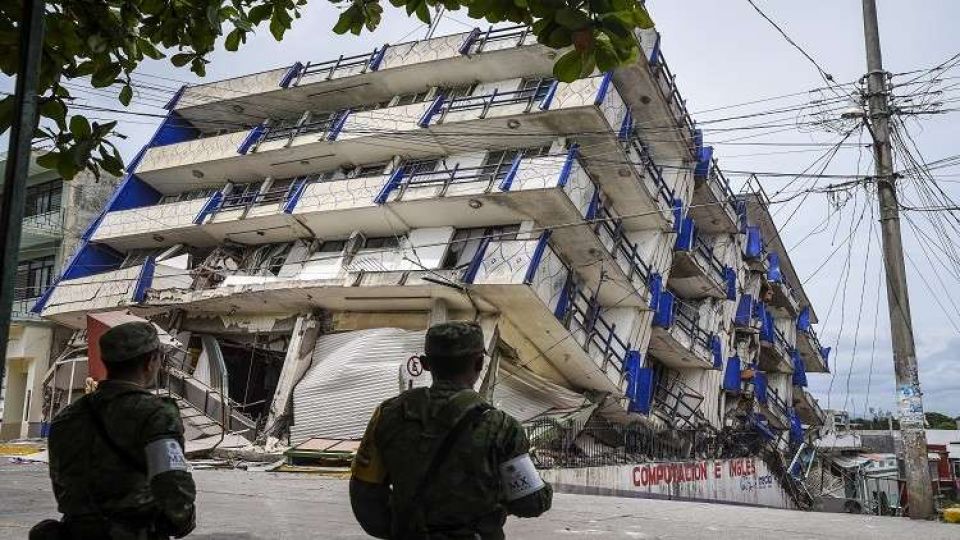 ارتفاع حصيلة قتلى زلزال المكسيك إلى 61 شخصا وإعلان الحداد الوطني