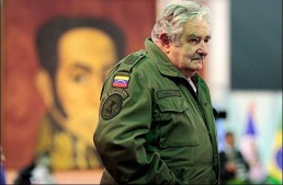 100 طفل سوري بضيافة رئيس أوروغواي اليساري موخيكا