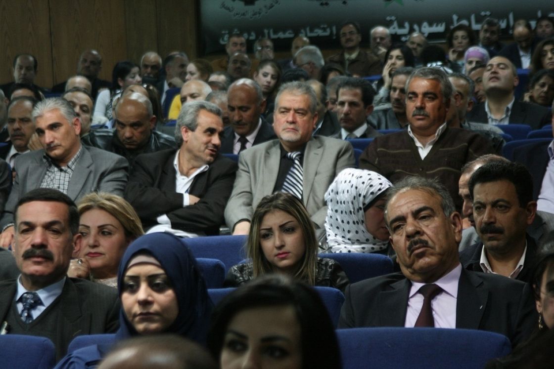 نقابات دمشق تختتم مؤتمراتها لماذا وُزّع (للخاص) 74 مليون ليتر مازوت.. و(للعام) 35 فقط؟!