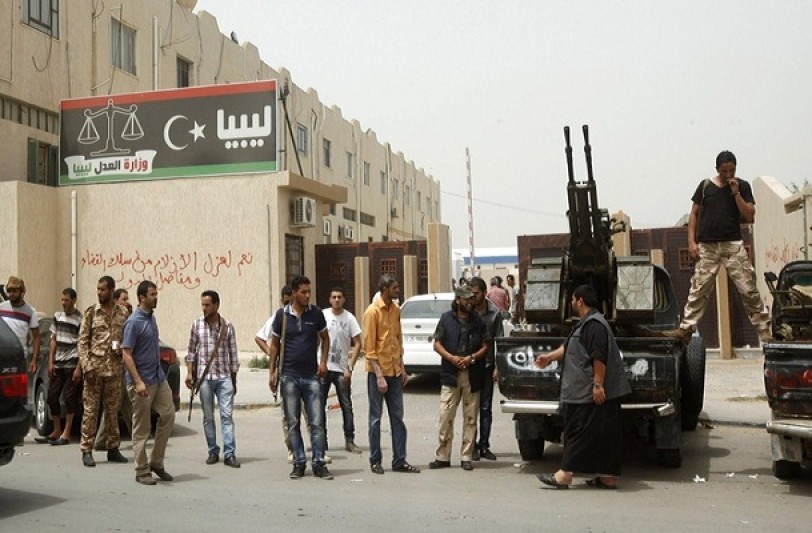 الحكومة الليبية تحذر البرلمان من تعريض أمن البلاد للخطر