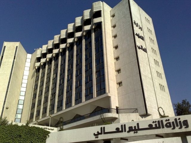 عشية جولة الامتحانات.. معاناة طلاب حمص تتفاقم!