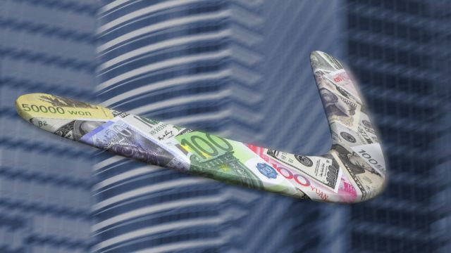 الإمبراطورية الغارقة تضغط زناد &laquo;عقوبات&raquo; انتحارية