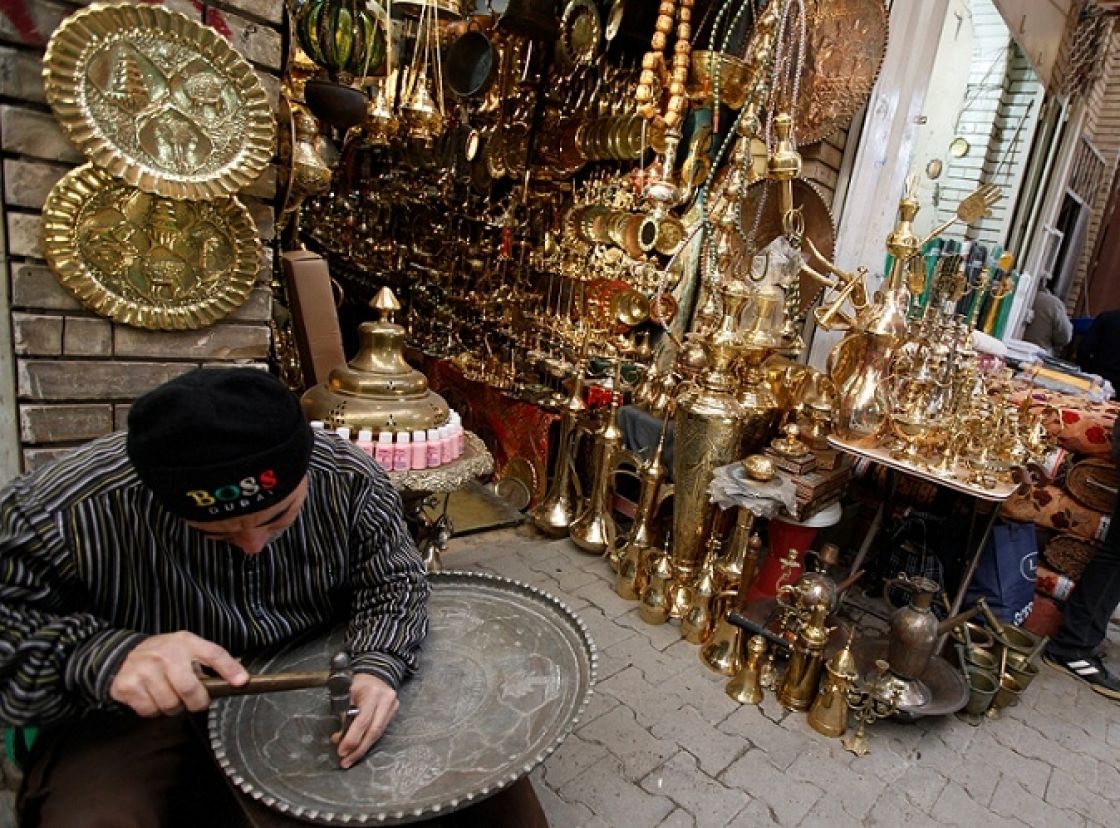 سوق «المهن» السورية على وقع الأزمة ومن ريف دمشق «الضربة القاضية»