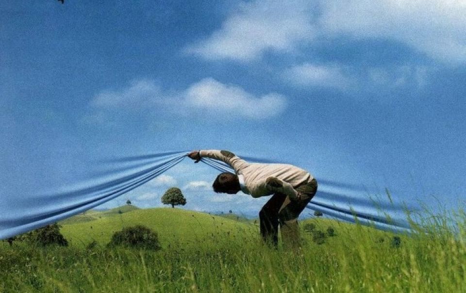 مجرد أحلام فلاحية يبددها صياح الديكة..